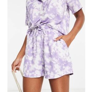 Tie waist lilac tie dye in size Large from ASOS NEW WITH TAGS